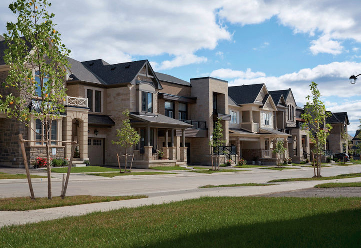Luxury townhomes at Upper Joshua Creek in Oakville